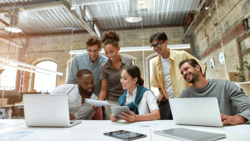 Vem saber quais são as principais benefícios da tecnologia para o seu negócio.